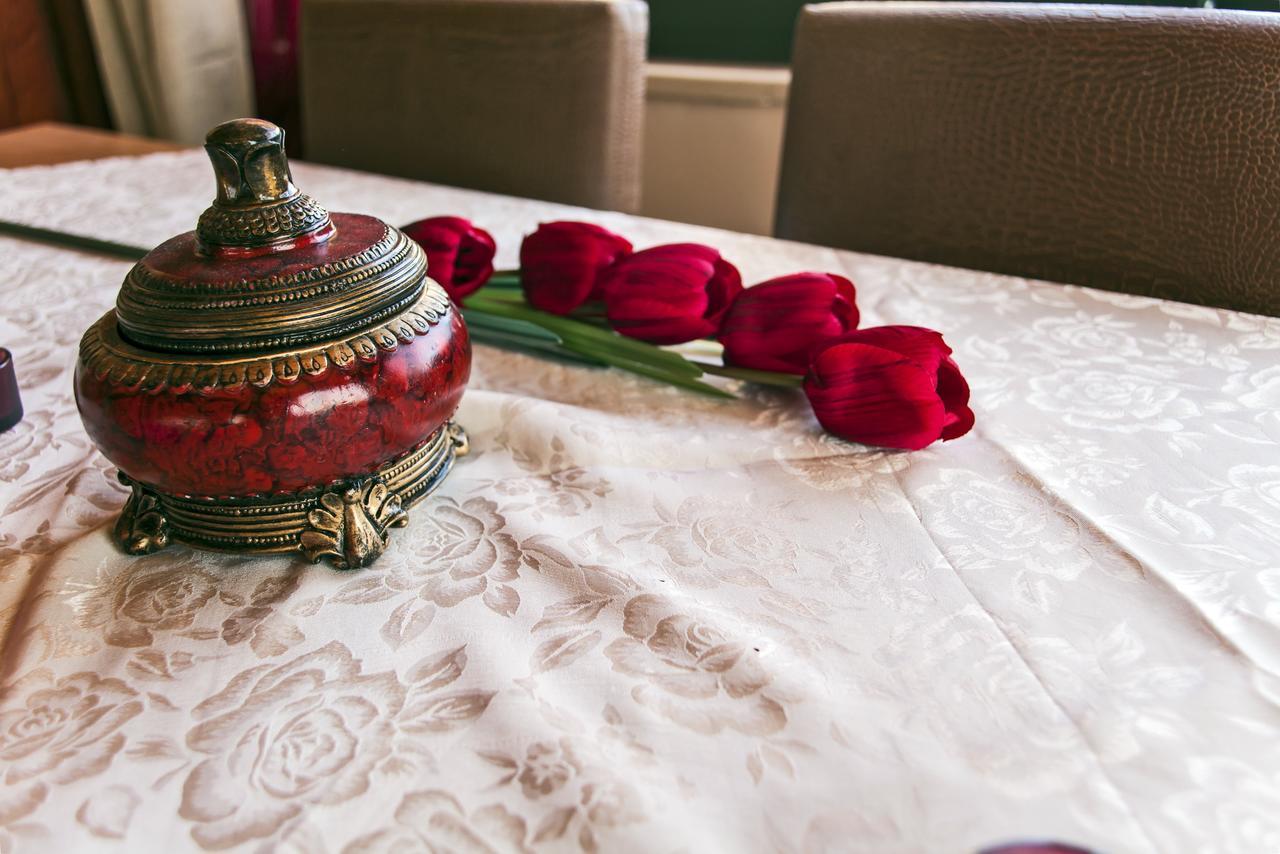 Estate Kares Apart otel Tílisos Dış mekan fotoğraf