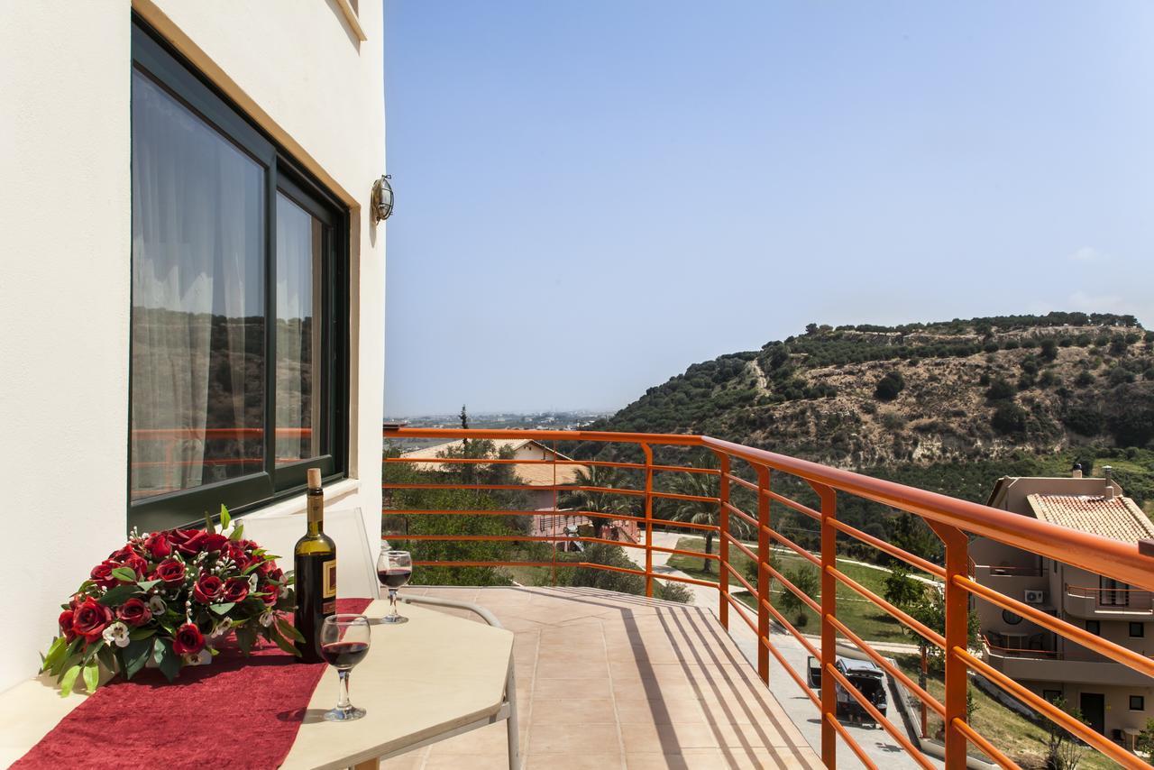 Estate Kares Apart otel Tílisos Dış mekan fotoğraf
