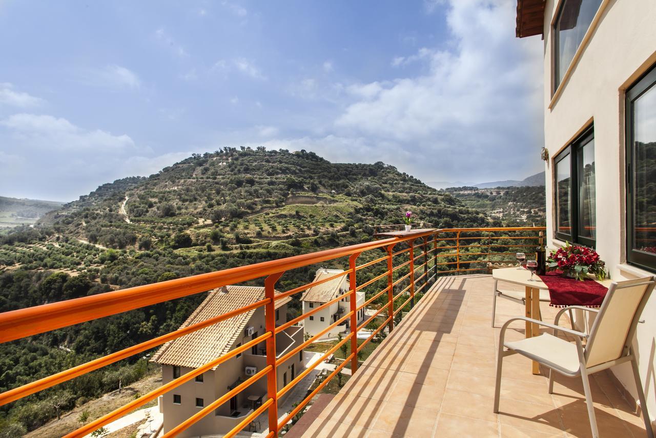 Estate Kares Apart otel Tílisos Dış mekan fotoğraf