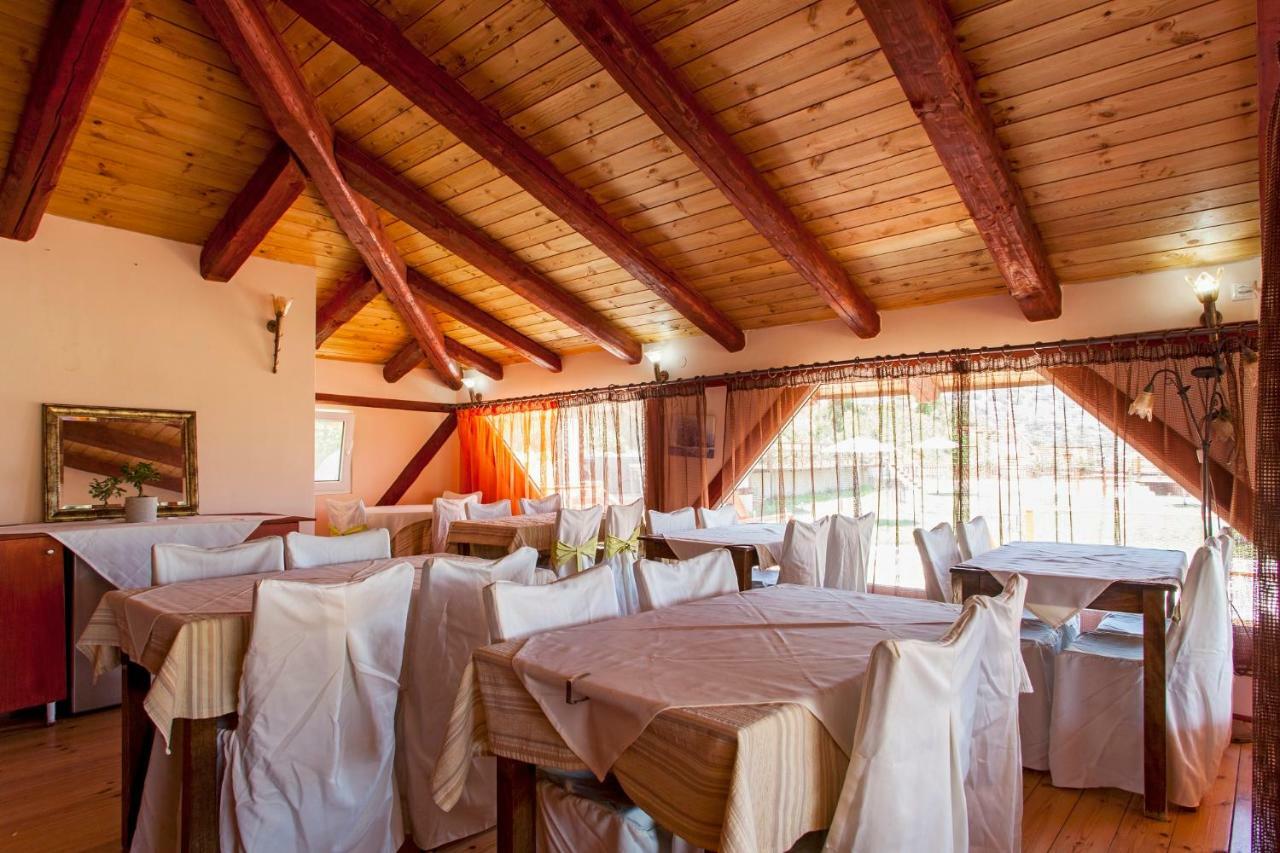Estate Kares Apart otel Tílisos Dış mekan fotoğraf