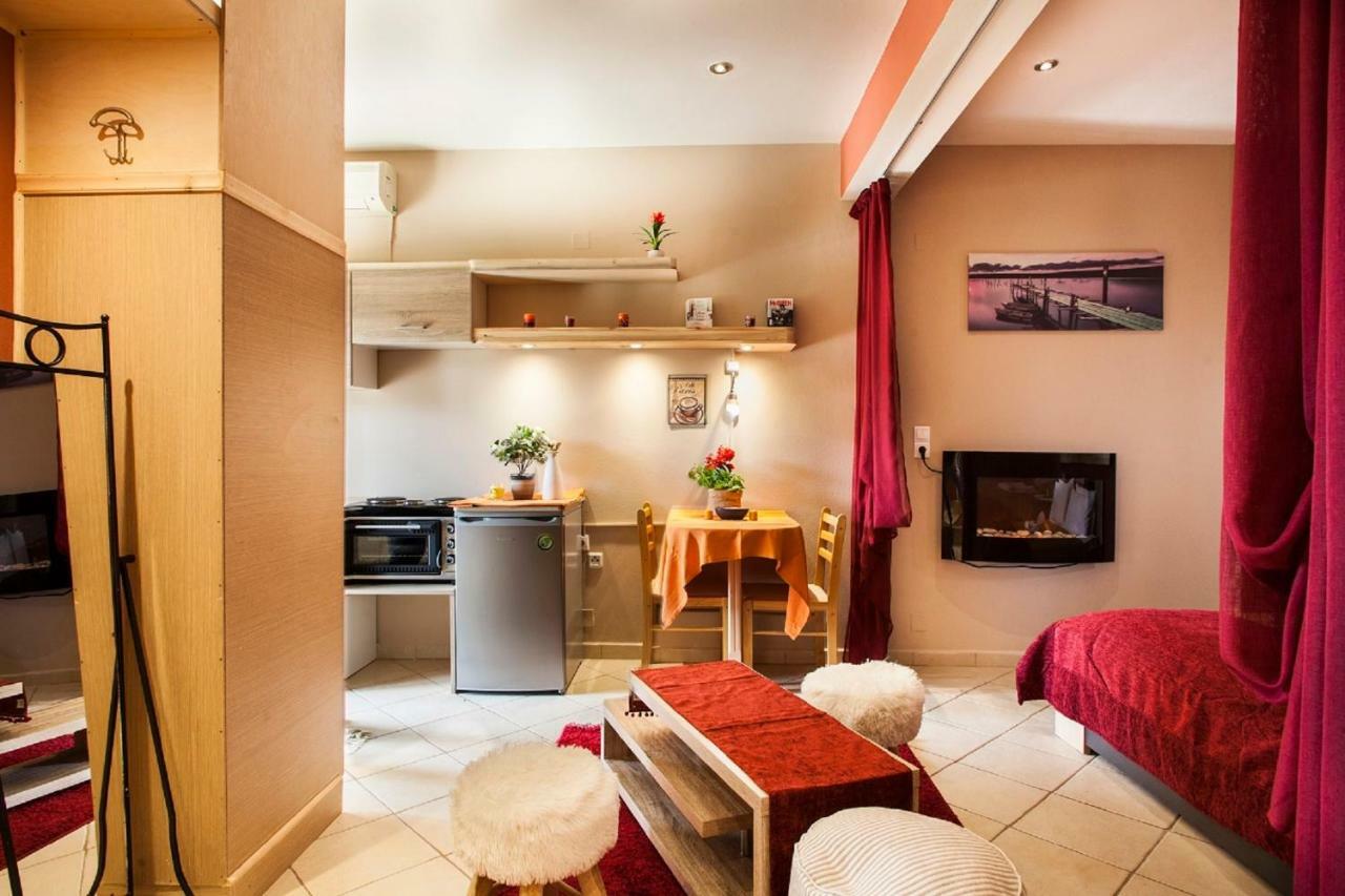Estate Kares Apart otel Tílisos Dış mekan fotoğraf